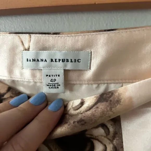 Banana republic silk blend printed skirt  4 - Picture 6 of 9